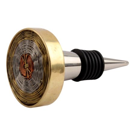 Golden Round Wire Wine Stopper